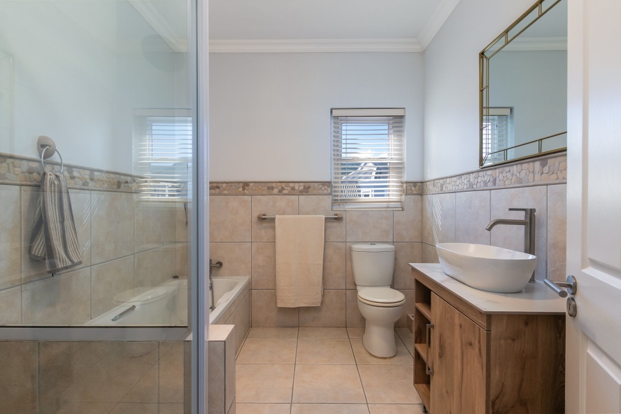 6 Bedroom Property for Sale in Thesen Islands Western Cape
